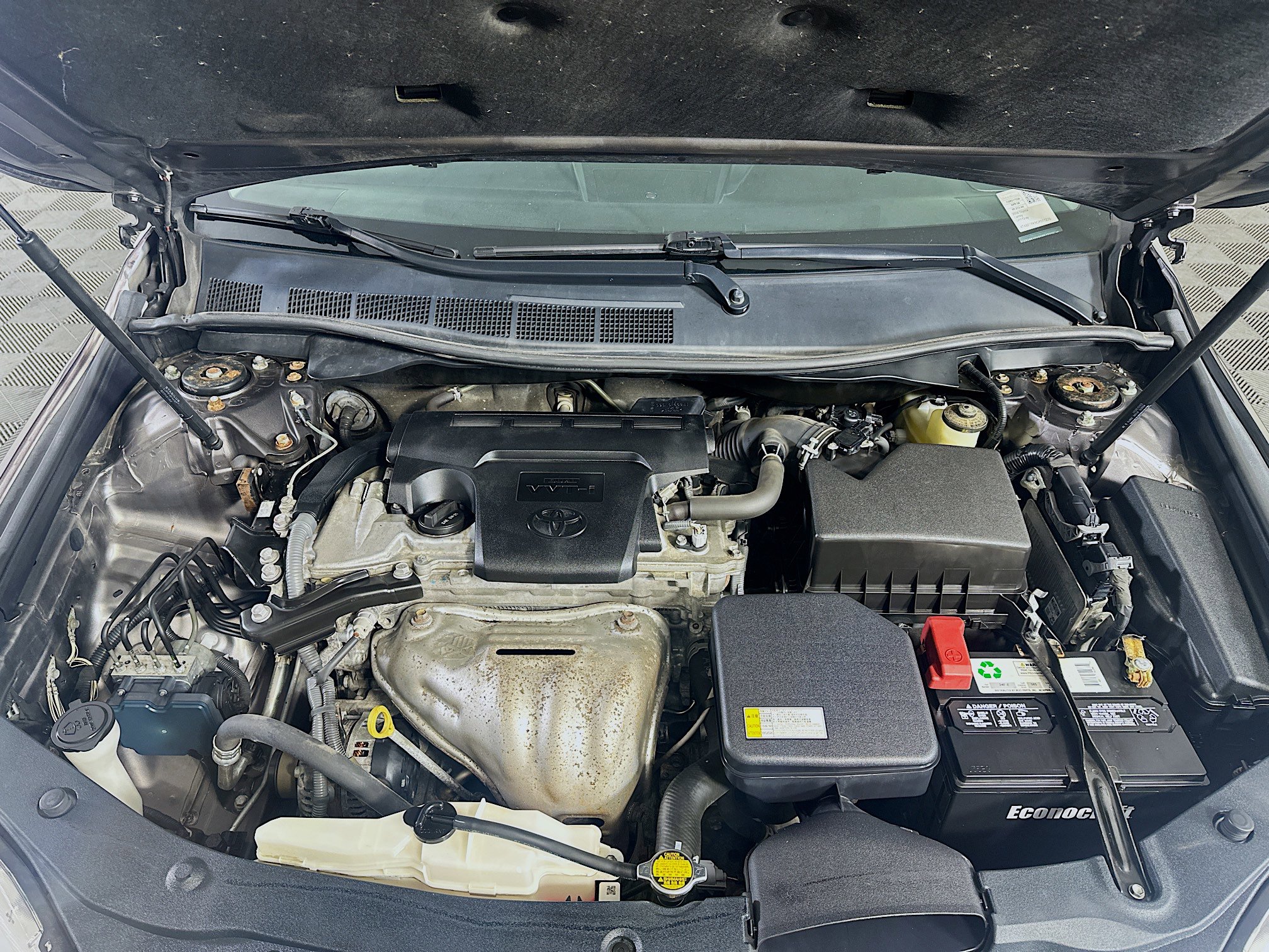 Used 2016 Toyota Camry LE image 31