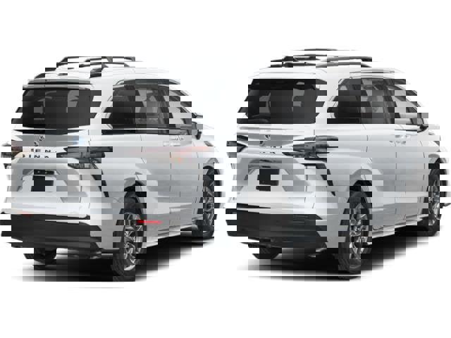 Used 2025 Toyota Sienna XLE image 2