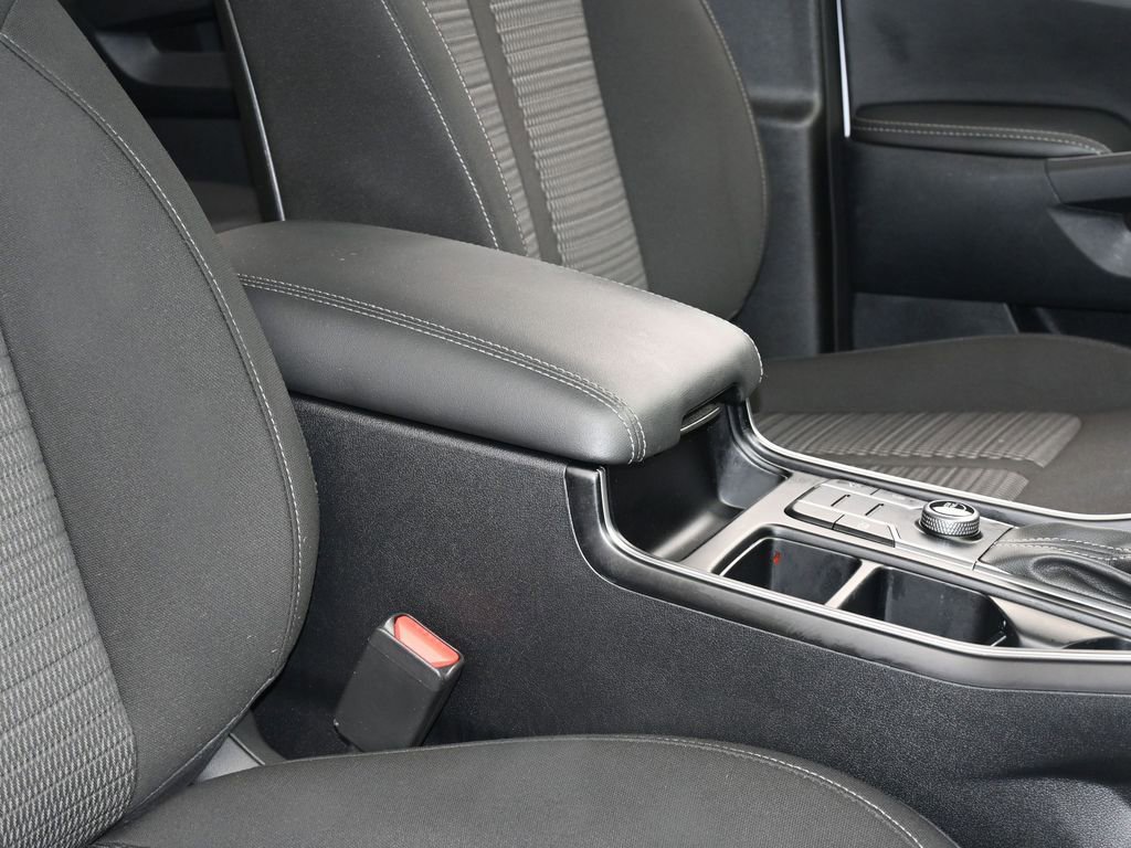 Used 2023 Kia Sorento LX image 38