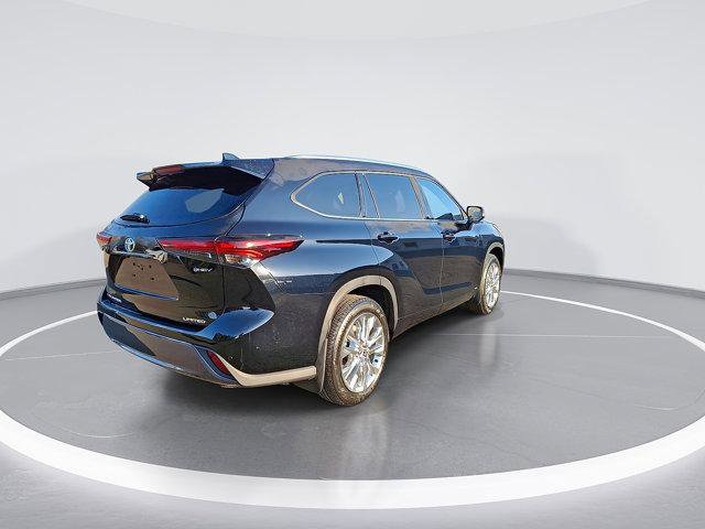 Certified 2026 Toyota Highlander Limited image 10