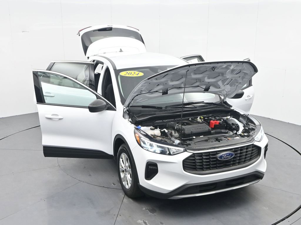 Used 2024 Ford Escape Active w/ Cold Weather Package FWD image 40