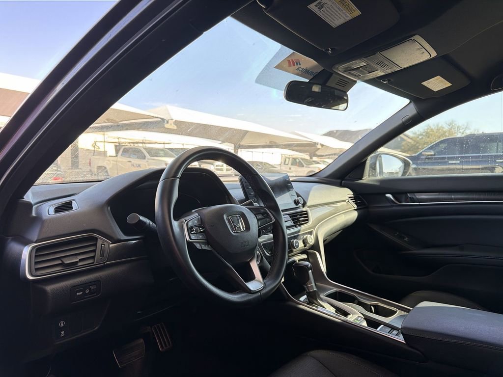 Used 2019 Honda Accord Sport image 6