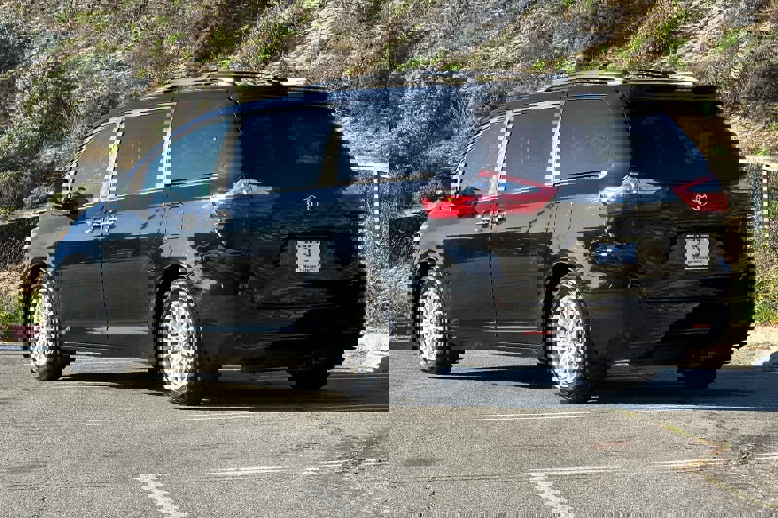 Used 2015 Toyota Sienna XLE Premium image 7