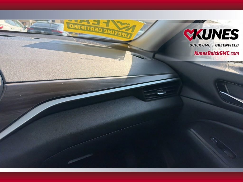 Used 2024 Nissan Altima 2.5 SV FWD image 26