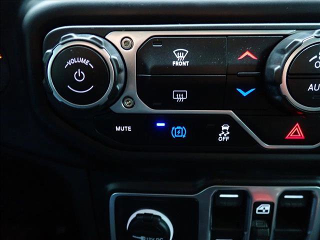 Used 2023 Jeep Wrangler Unlimited w/ 8.4" Radio Group image 17