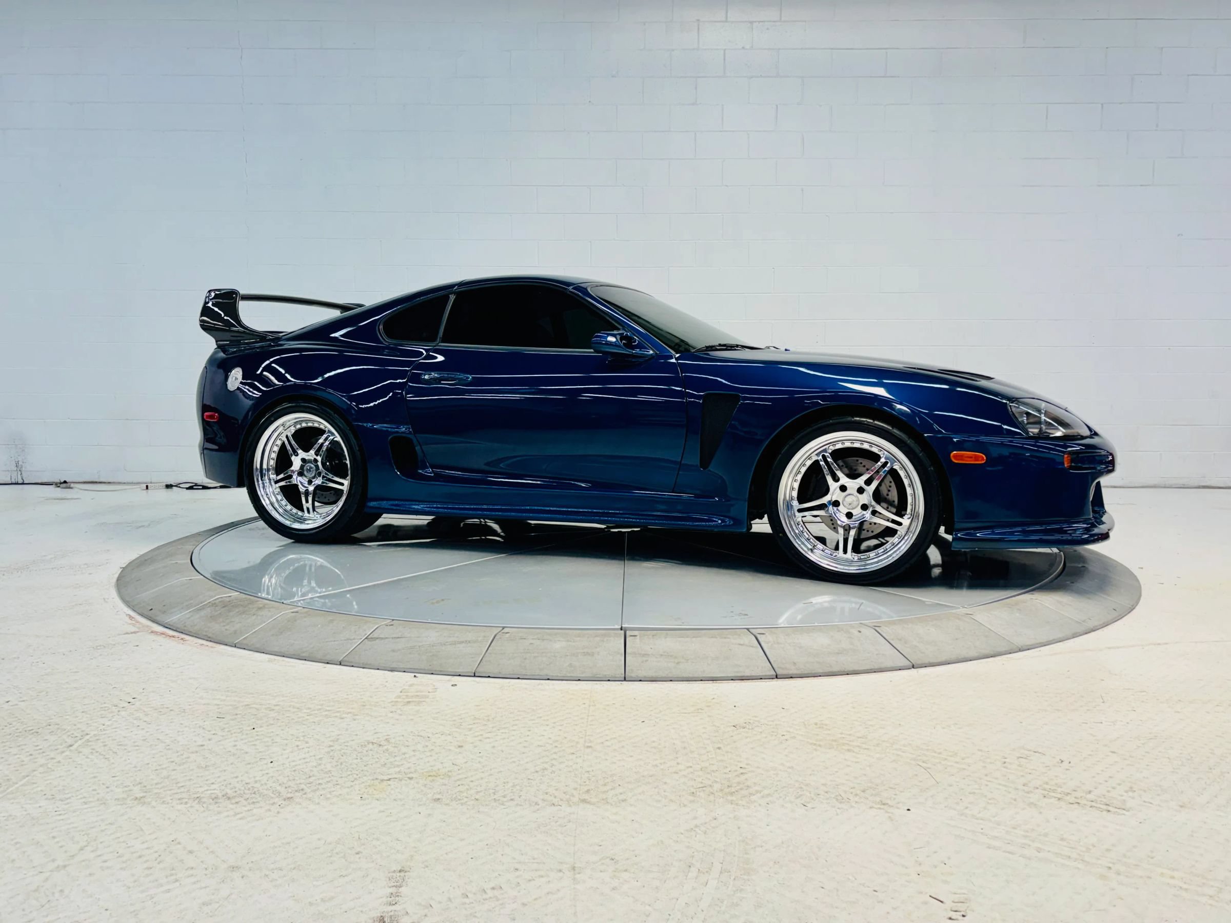 Used 1994 Toyota Supra Turbo RWD image 8