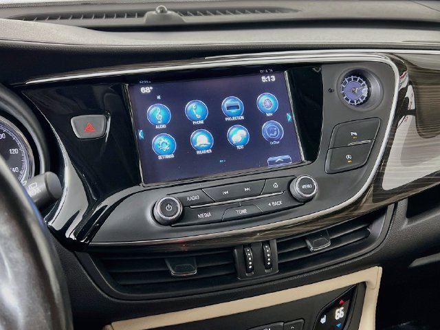 Used 2020 Buick Envision Essence FWD image 17