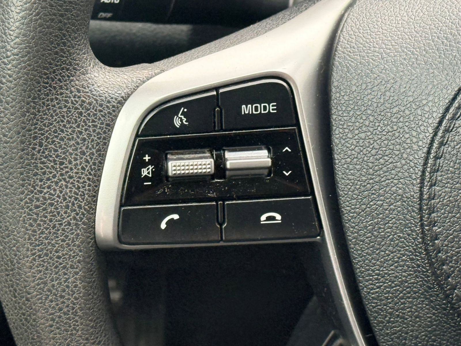 Used 2019 Kia Sorento LX V6 image 12