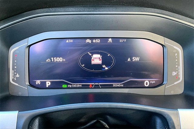 Used 2022 Volkswagen Atlas Cross Sport SEL R-Line image 13