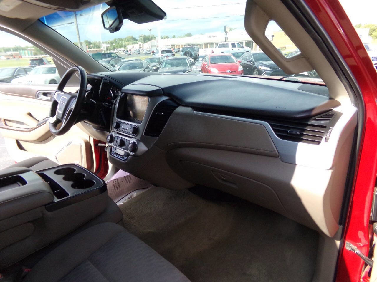 Used 2015 GMC Yukon XL SLE w/ Convenience Package image 24