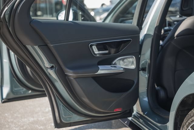 New 2026 Mercedes-Benz E 53 AMG e 4MATIC Sedan image 38