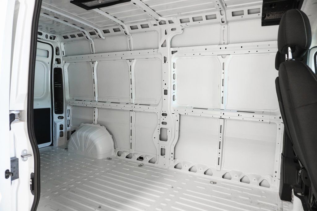 Used 2026 RAM ProMaster 2500 w/ Convenience Group image 10