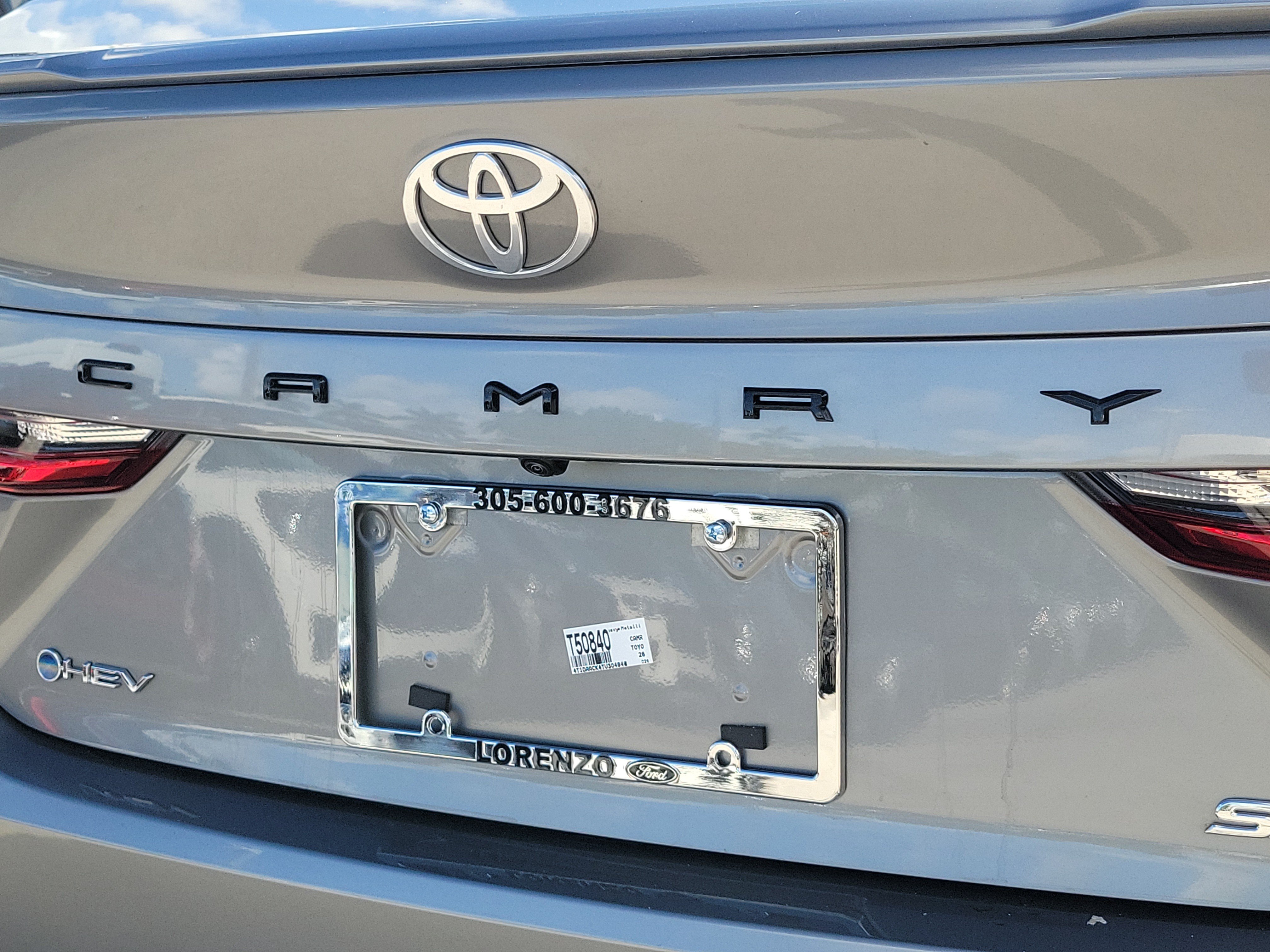 Used 2026 Toyota Camry SE FWD image 11