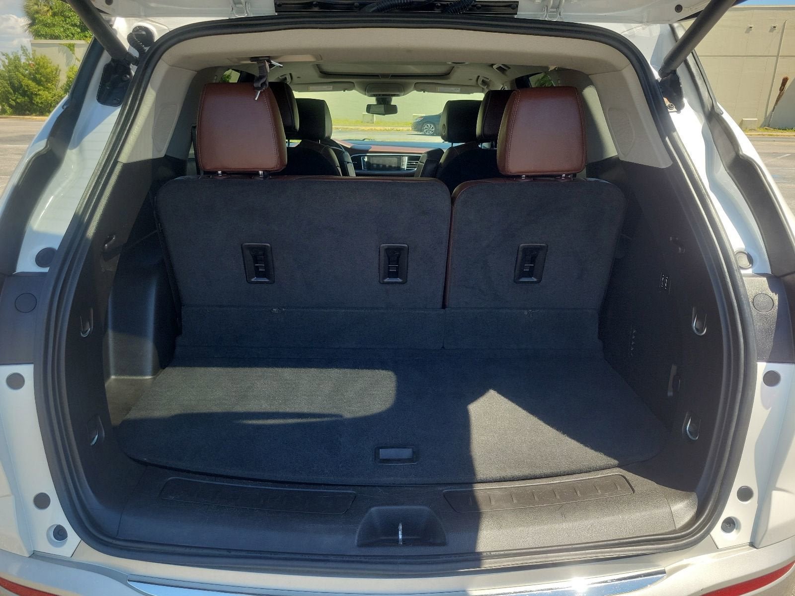 Used 2019 Buick Enclave Avenir w/ Avenir Technology Package AWD/4WD image 7