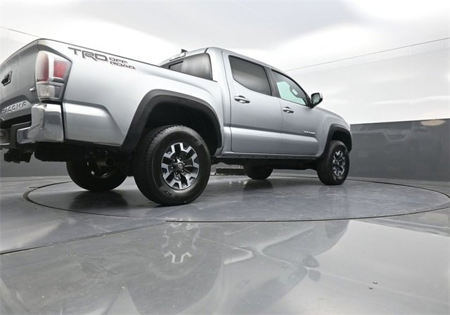 Used 2022 Toyota Tacoma TRD Off-Road image 33