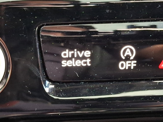 Used 2025 Audi Q5 Premium w/ Convenience Package AWD/4WD image 24