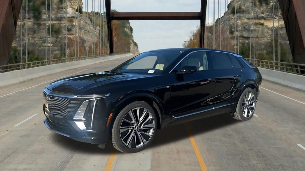 New 2026 Cadillac Lyriq Signature Luxury w/ Nappa Leather Package AWD/4WD video 3