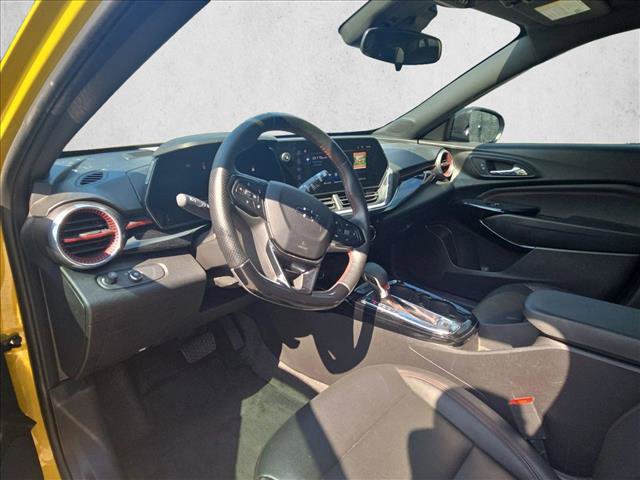 Used 2025 Chevrolet Trax RS w/ Driver Confidence Package FWD image 7