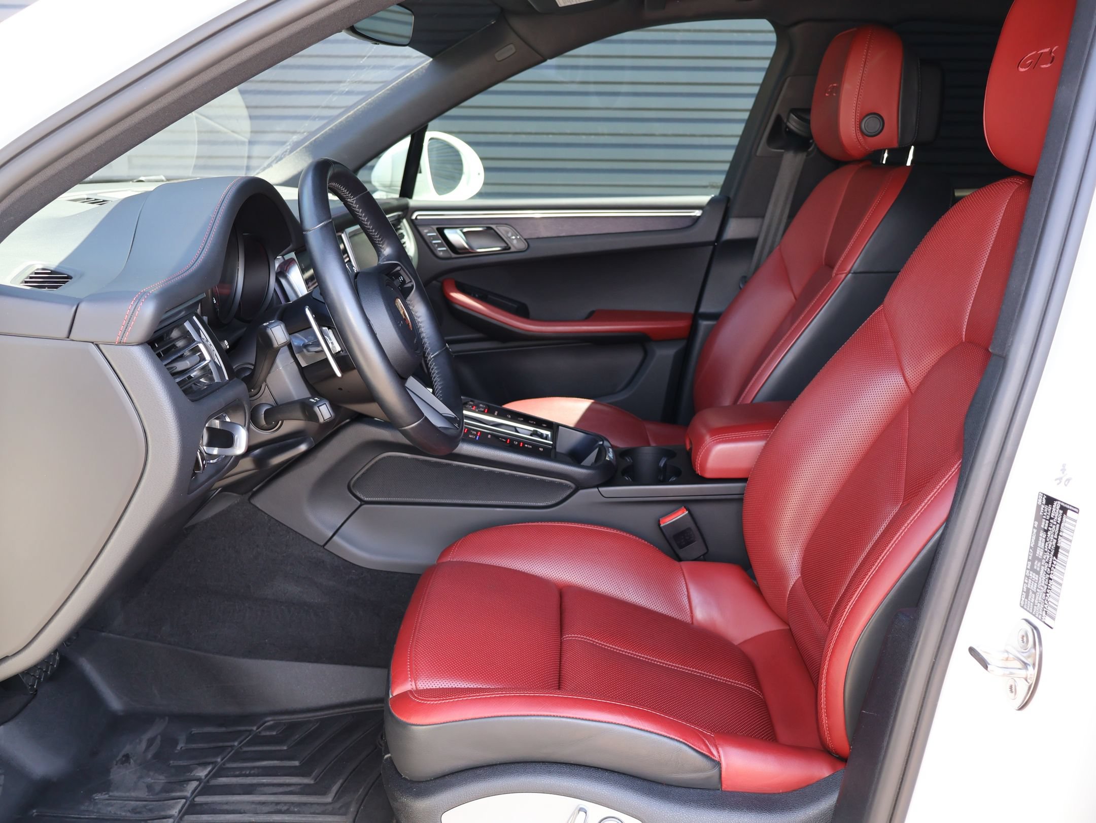 Used 2022 Porsche Macan GTS AWD/4WD image 5