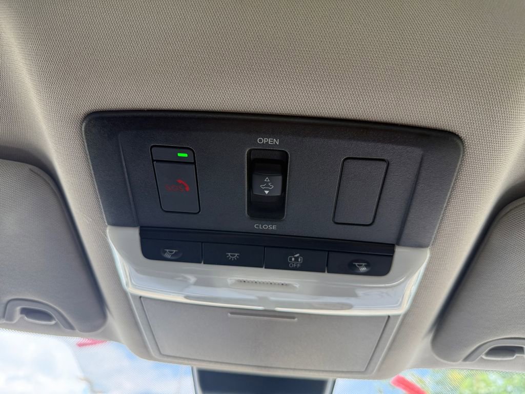 Used 2025 Nissan Altima 2.5 SL AWD/4WD image 21