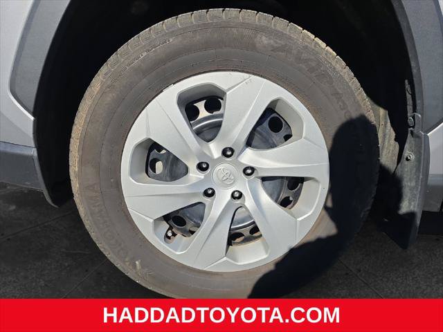 Certified 2023 Toyota RAV4 LE AWD/4WD image 15