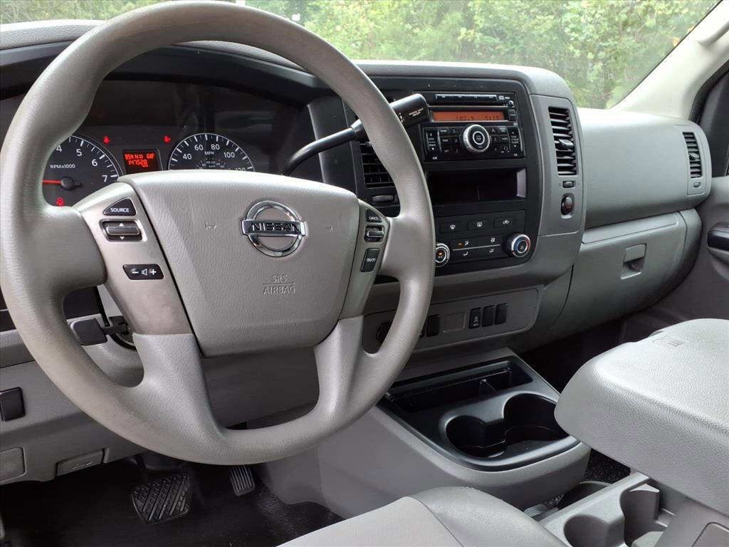 Used 2016 Nissan NV 2500 SV w/ Back Door Glass Package image 12