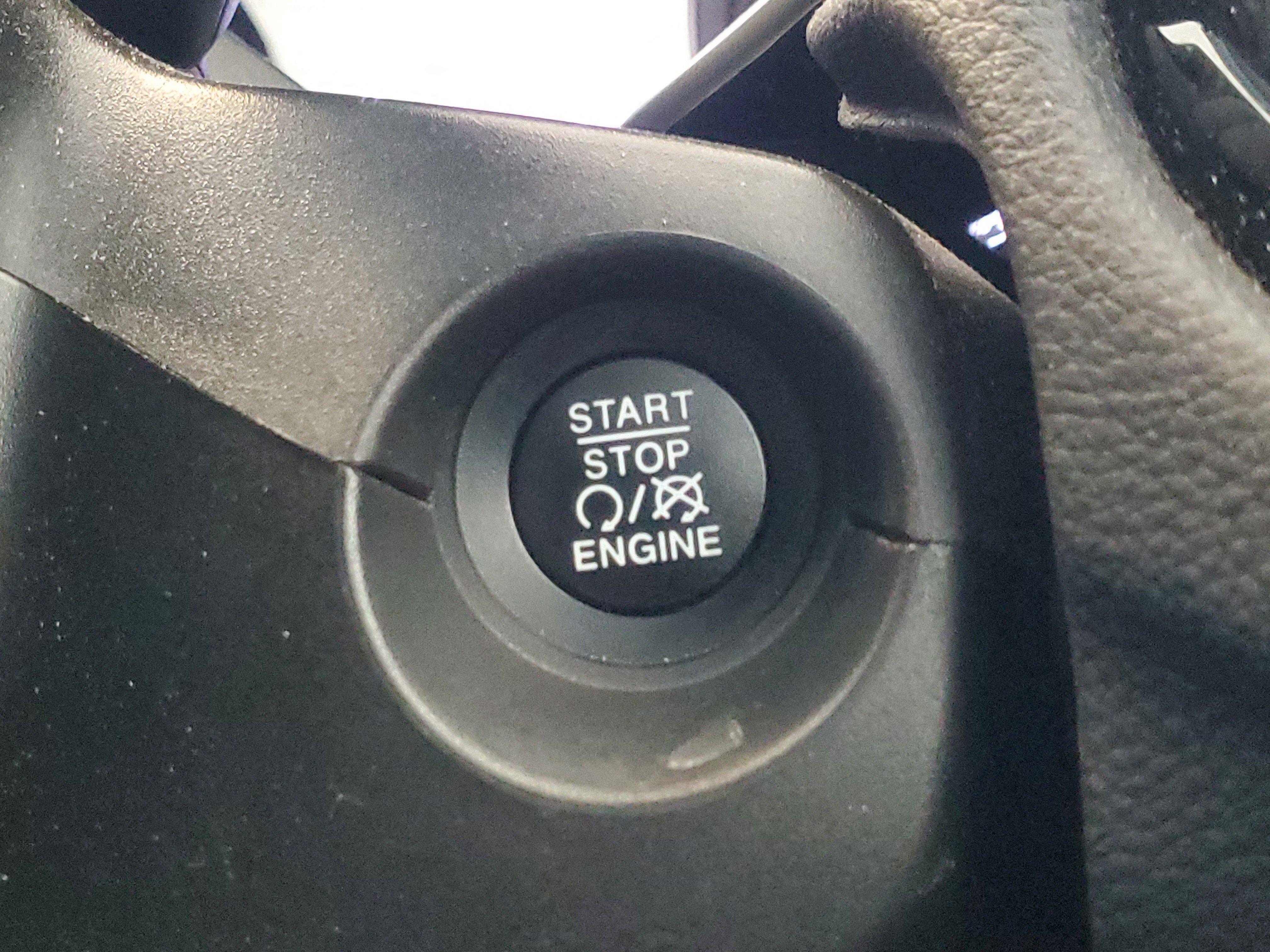 Used 2020 Jeep Compass Altitude image 33