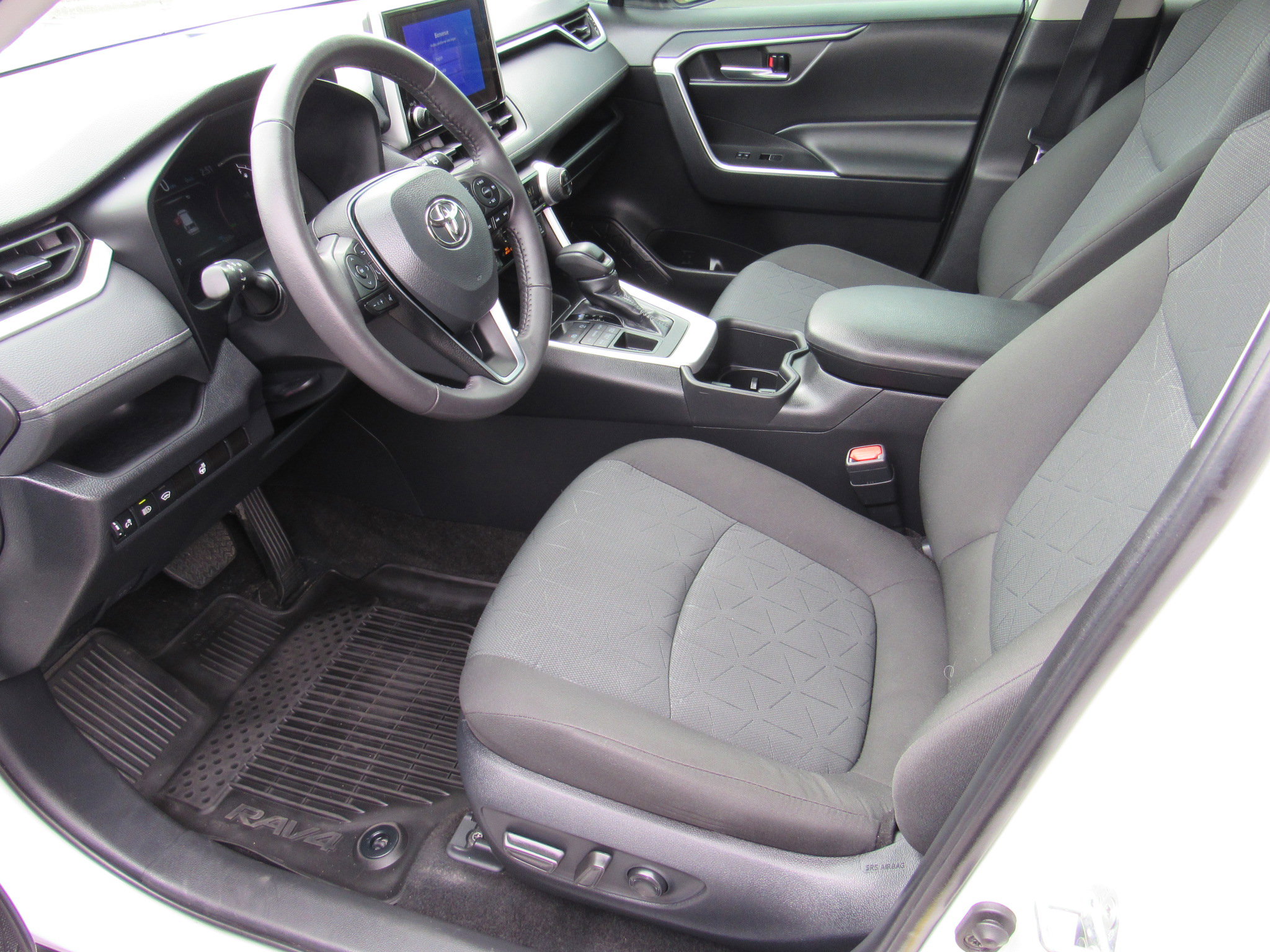 Used 2024 Toyota RAV4 XLE w/ Weather Package image 14