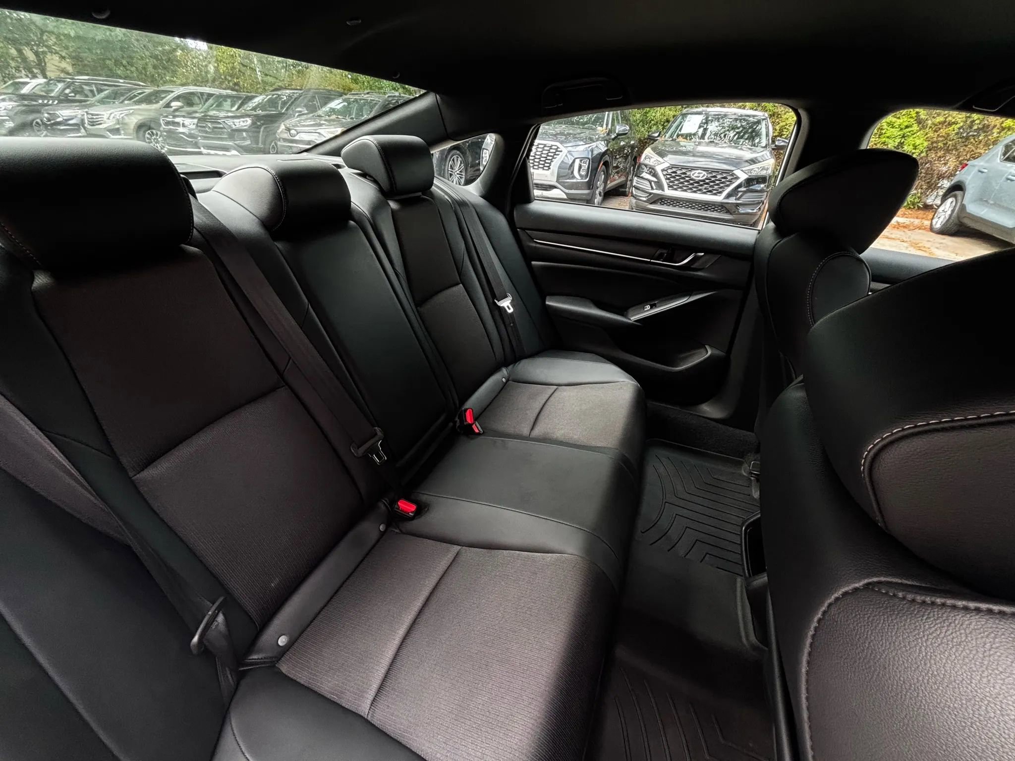 Used 2022 Honda Accord Sport image 12