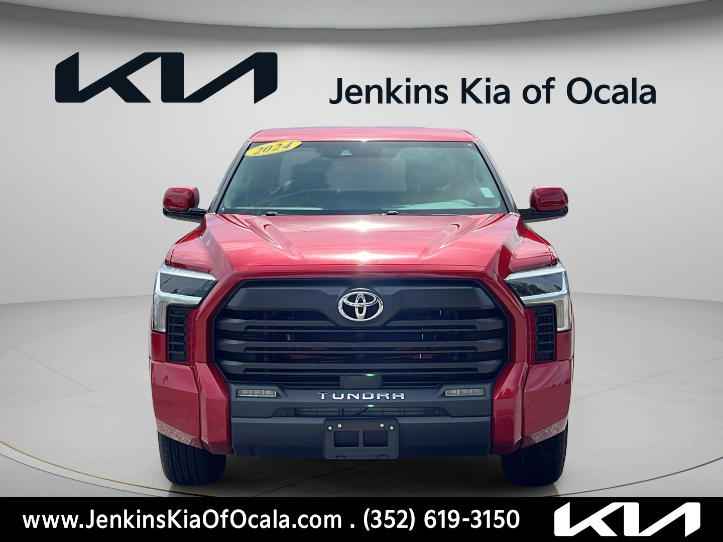 Used 2024 Toyota Tundra SR5 w/ SR5 Convenience Package AWD/4WD image 8