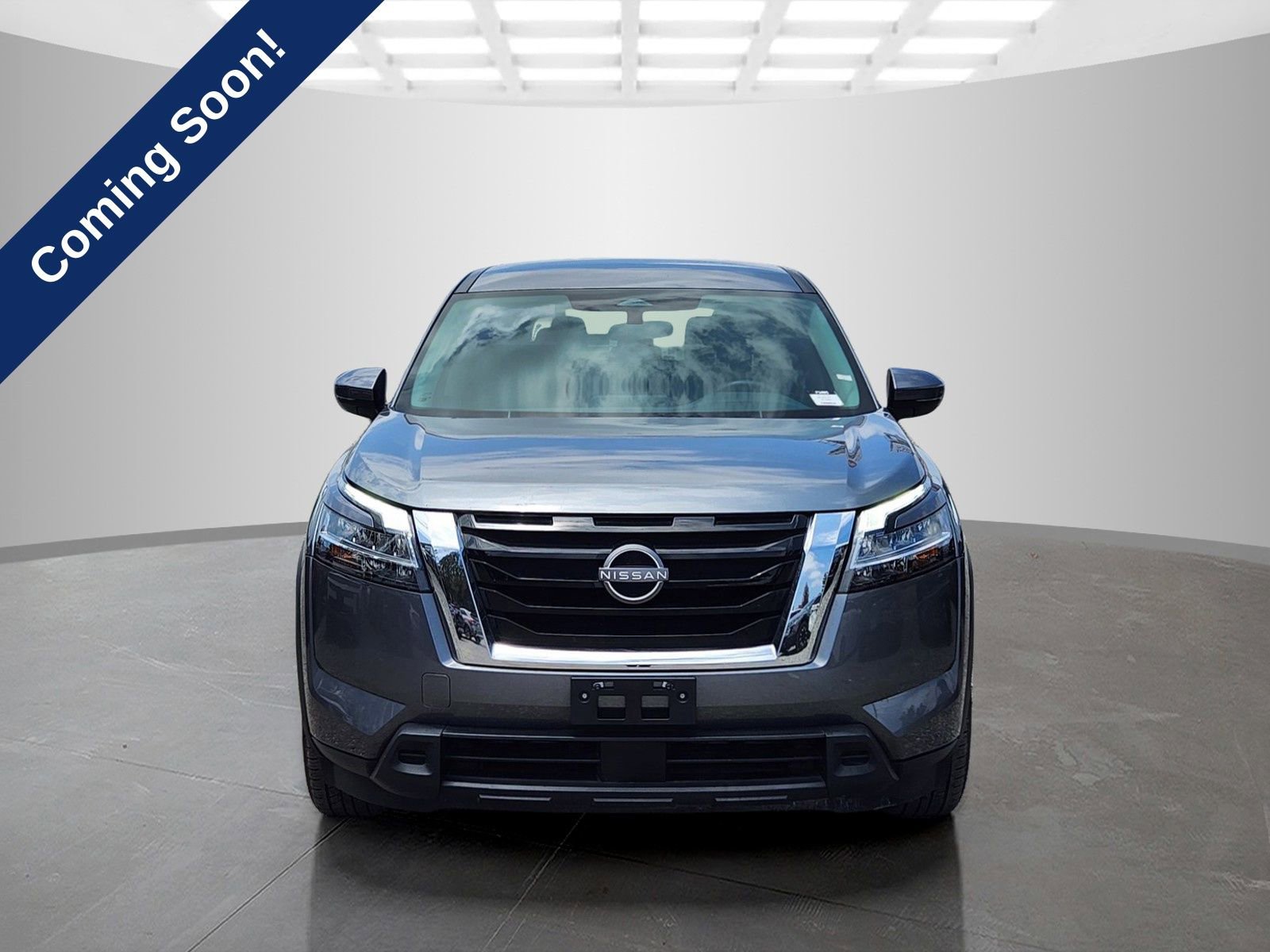 Used 2022 Nissan Pathfinder S AWD/4WD image 2