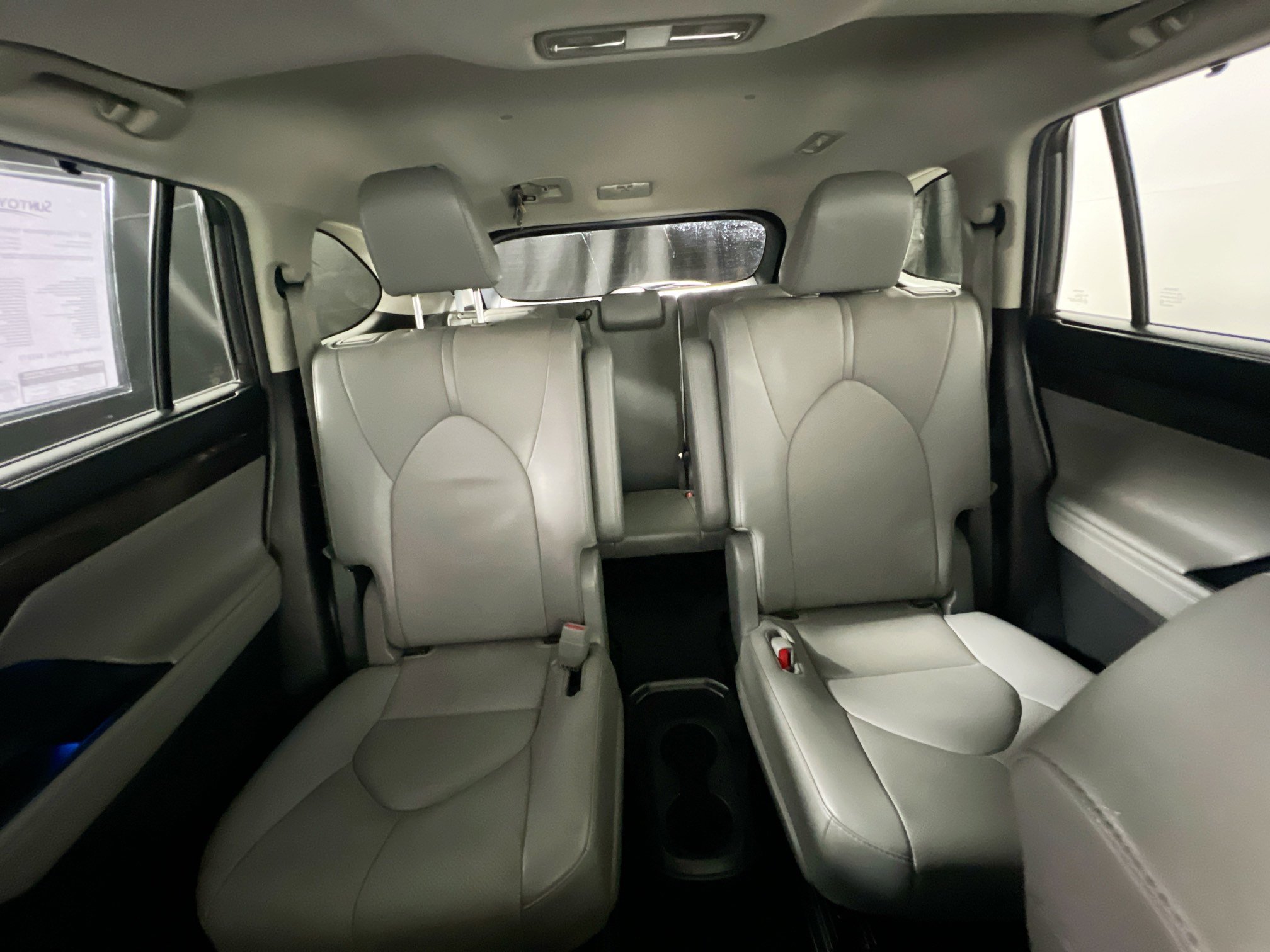 Used 2022 Toyota Highlander Limited image 33