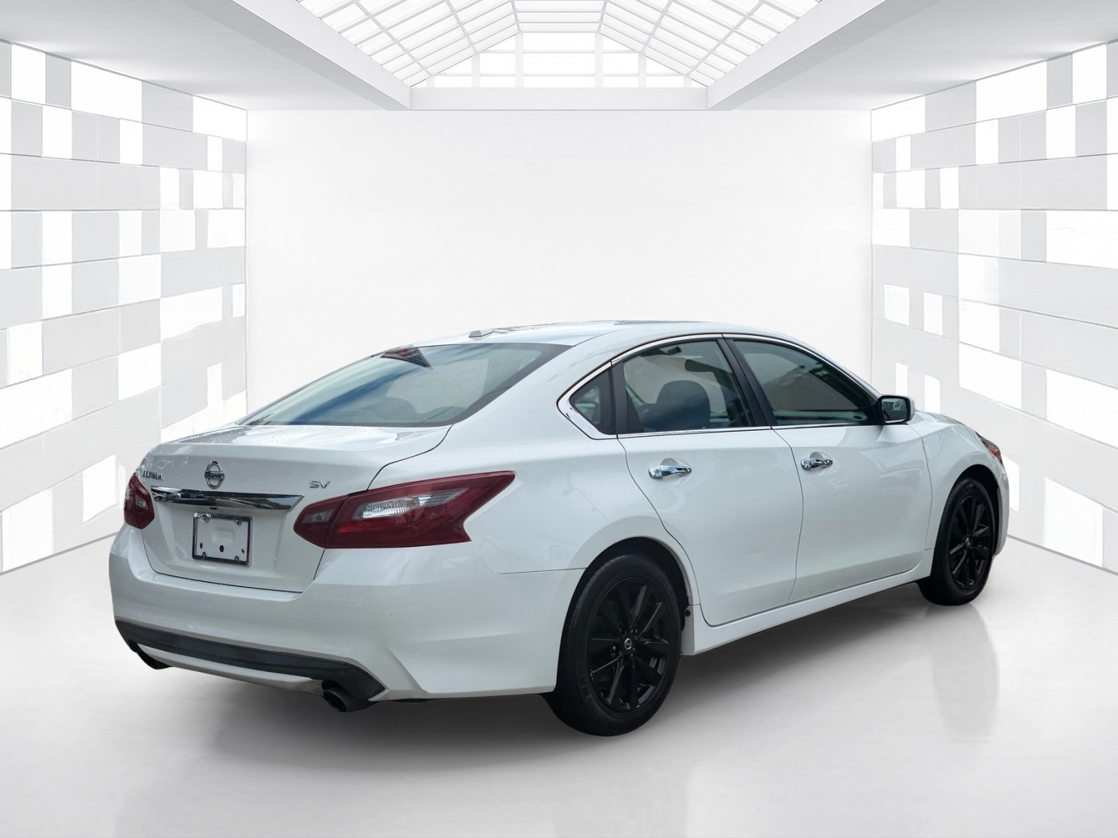 Used 2018 Nissan Altima 2.5 SV FWD image 7
