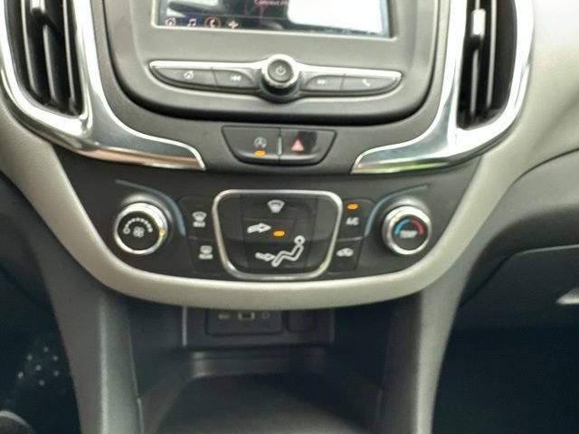 Used 2023 Chevrolet Equinox LS FWD image 12