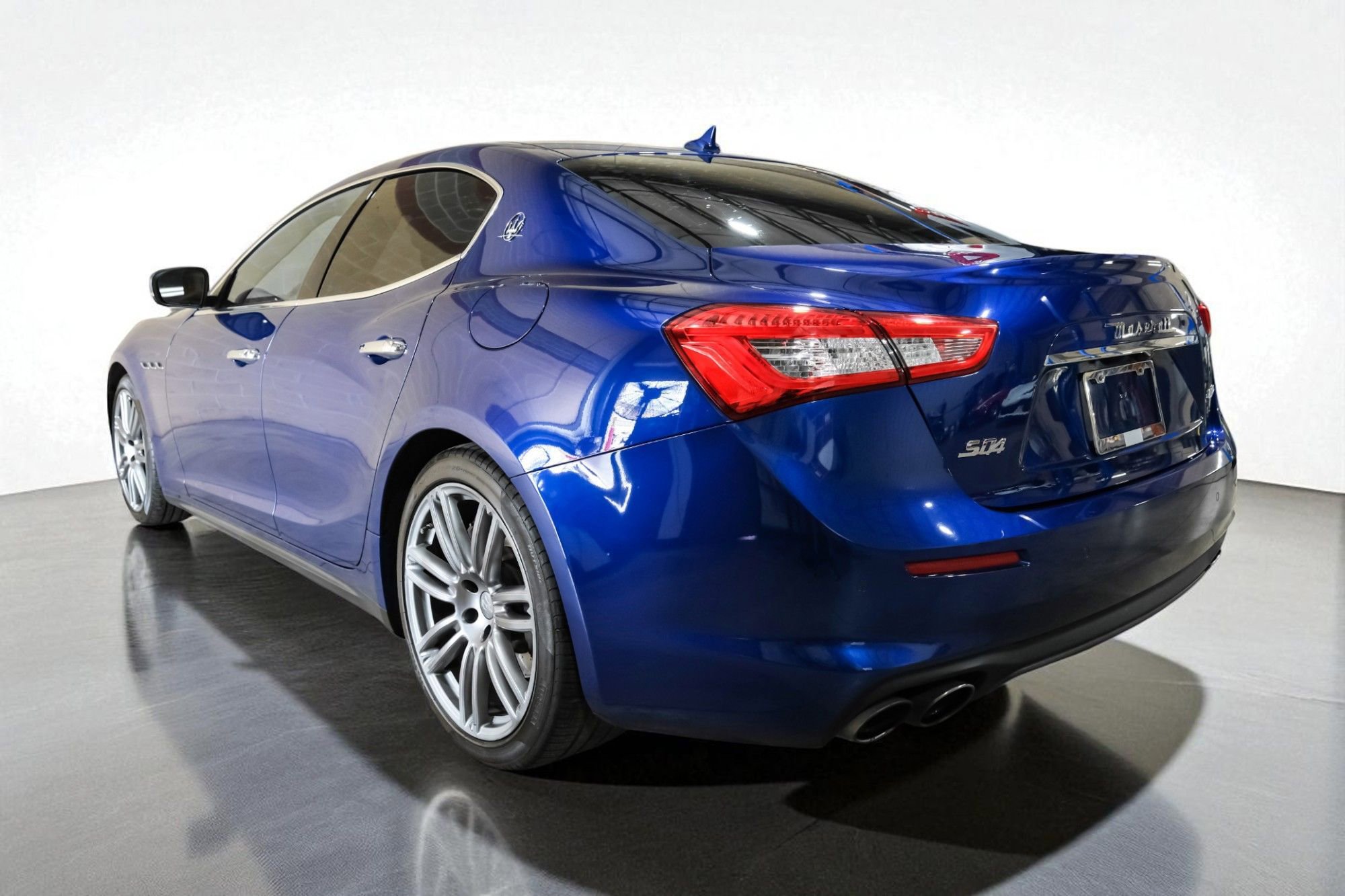 Used 2018 Maserati Ghibli S Q4 image 10