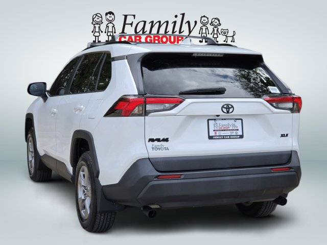 Used 2024 Toyota RAV4 XLE FWD image 3