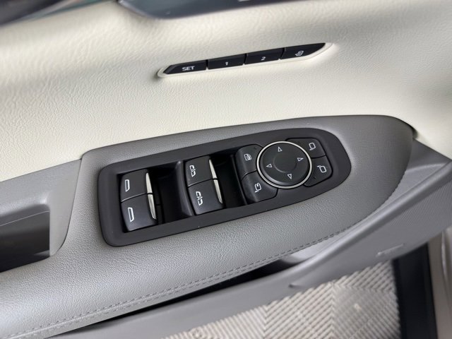 Used 2022 Cadillac XT5 Premium Luxury w/ LPO, Floor Liner Package image 17