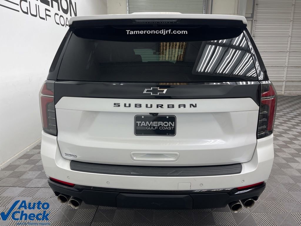 Used 2025 Chevrolet Suburban Z71 image 10