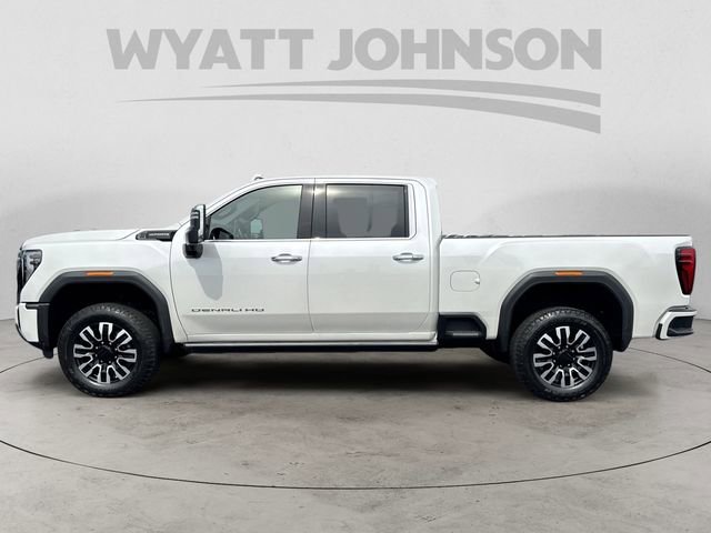Used 2025 GMC Sierra 2500 Denali Ultimate w/ Max Trailering Package AWD/4WD image 2