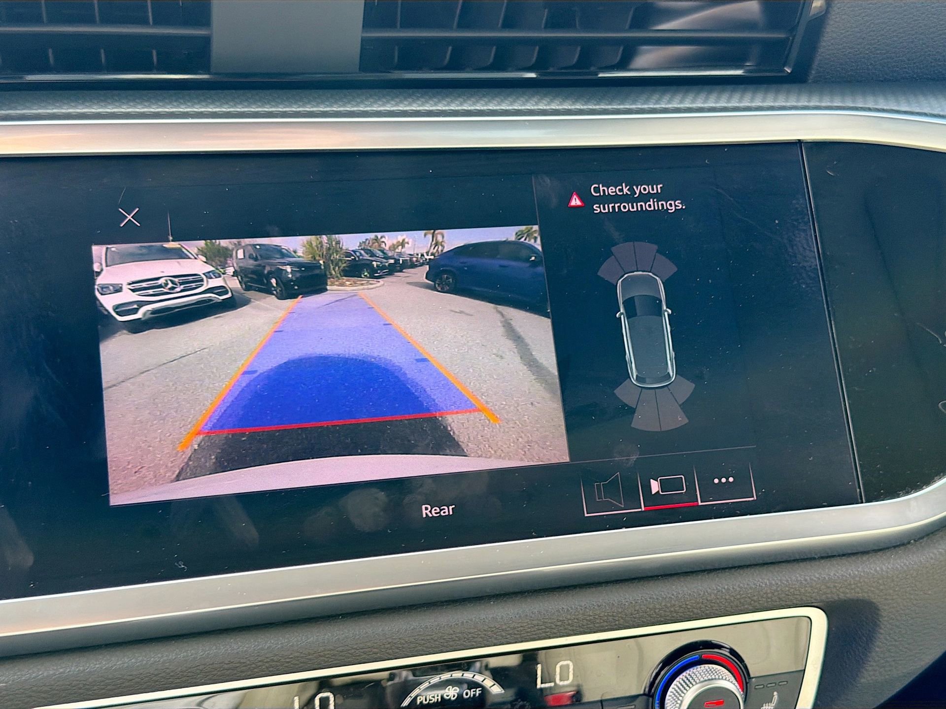 Used 2020 Audi Q3 2.0T Premium image 33