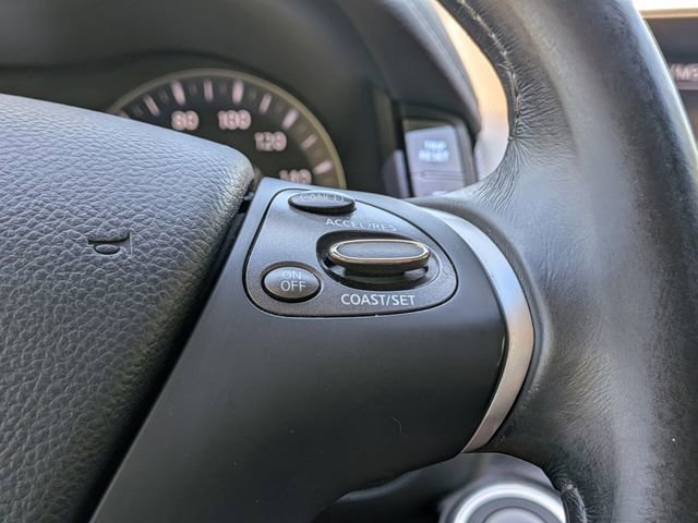 Used 2012 INFINITI M37 x w/ Deluxe Touring Pkg image 26