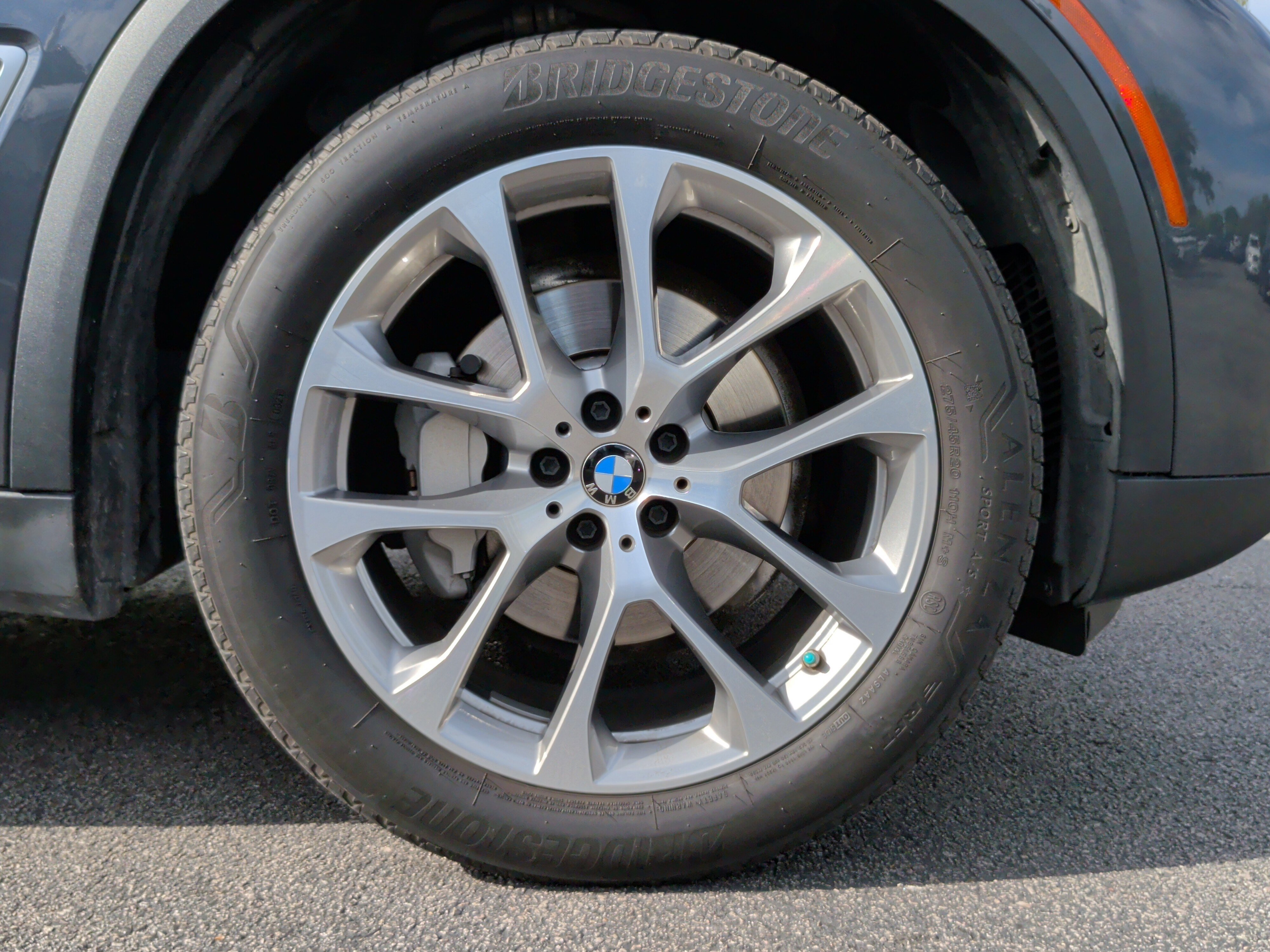 Used 2019 BMW X5 xDrive40i w/ Convenience Package AWD/4WD image 14