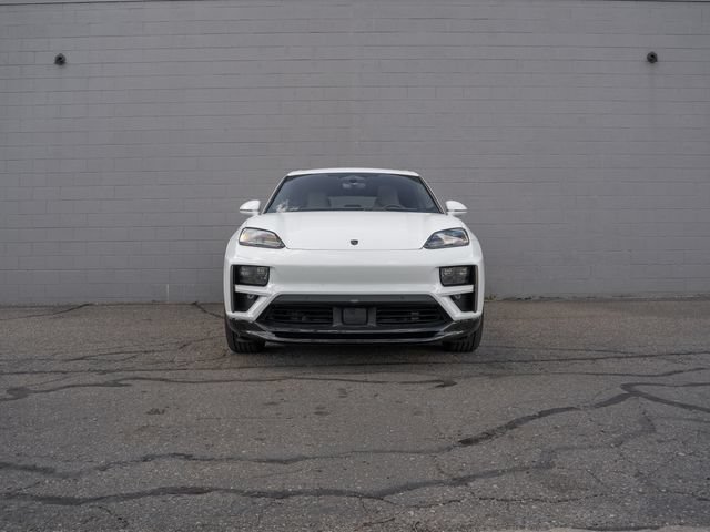 Certified 2024 Porsche Macan Turbo Electric AWD/4WD image 10