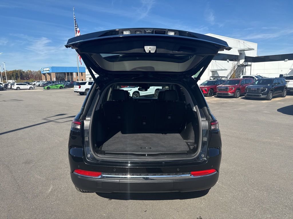 Used 2023 Jeep Grand Cherokee 4WD 4xe image 33