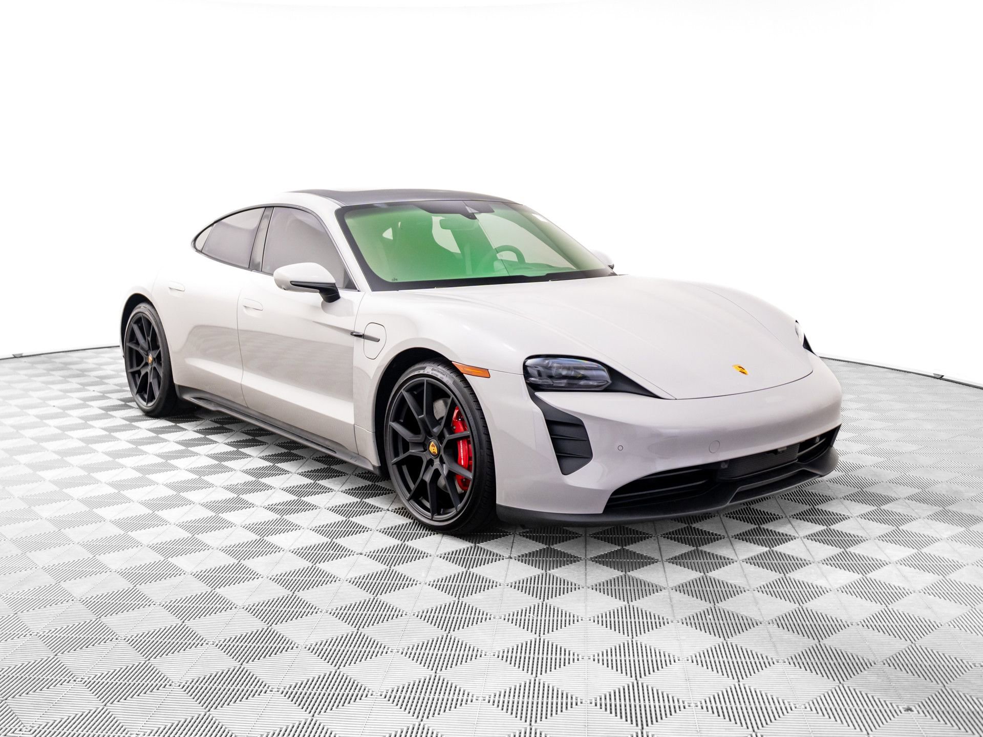 Certified 2024 Porsche Taycan GTS image 6