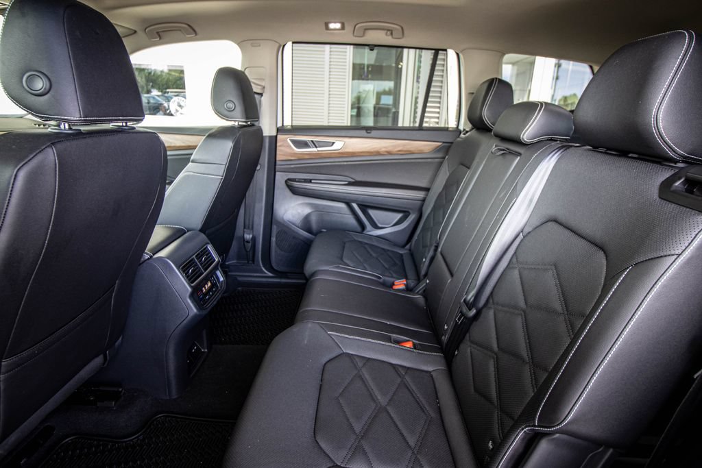 Certified 2026 Volkswagen Atlas SE w/ Panoramic Sunroof Package FWD image 25