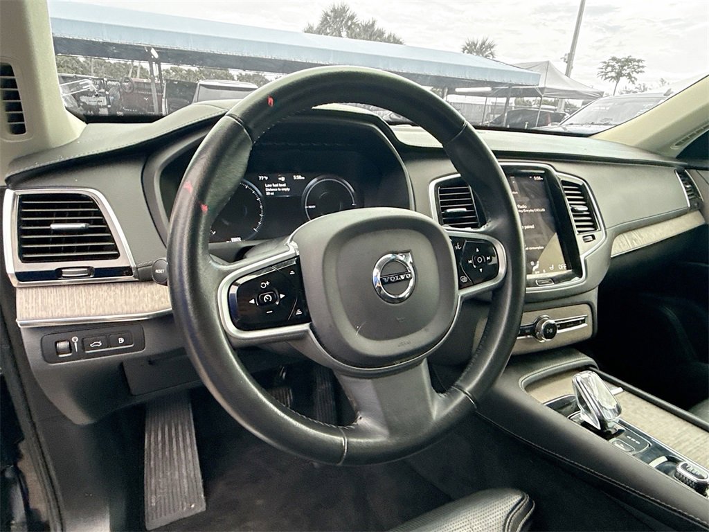 Used 2022 Volvo XC90 T8 Inscription image 12