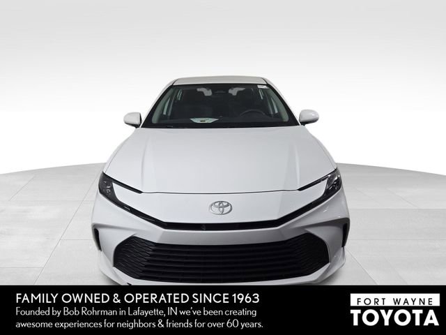 Used 2025 Toyota Camry LE FWD image 3