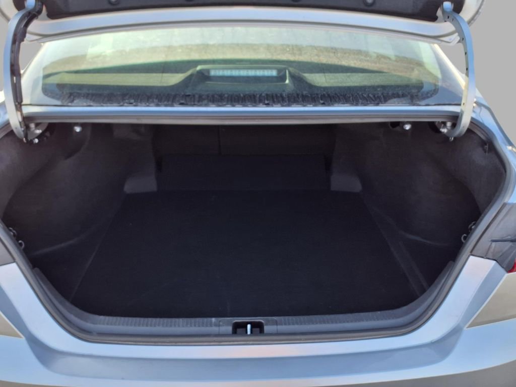 Used 2025 Toyota Camry LE image 25