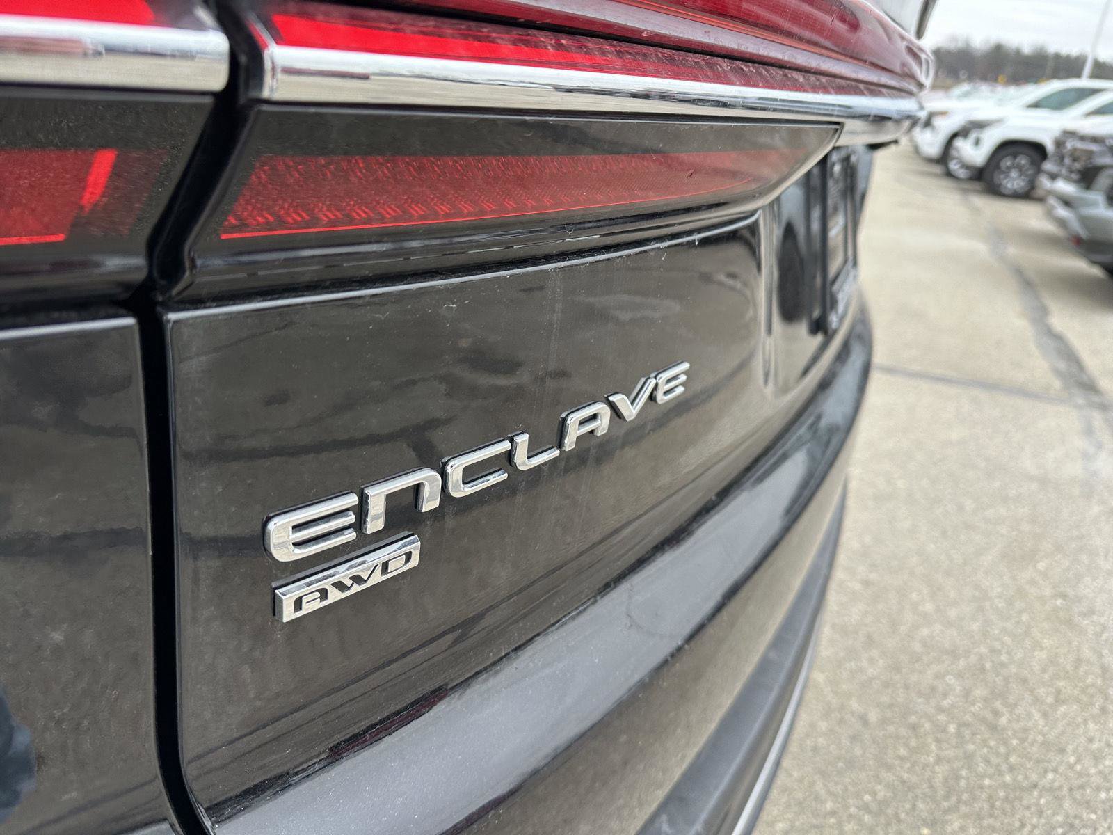 Used 2025 Buick Enclave Preferred image 5